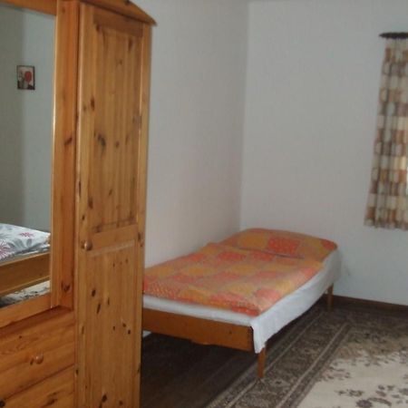 Appartement Apartman Mírkovice Chambre photo