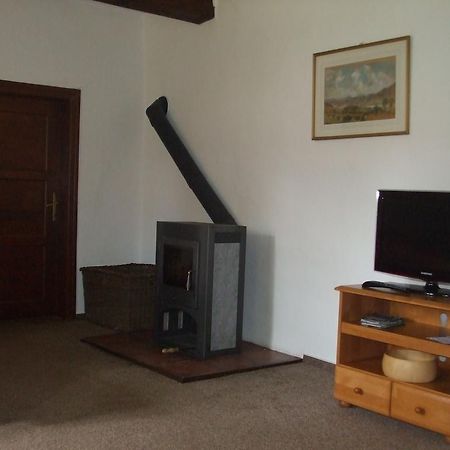 Appartement Apartman Mírkovice Chambre photo