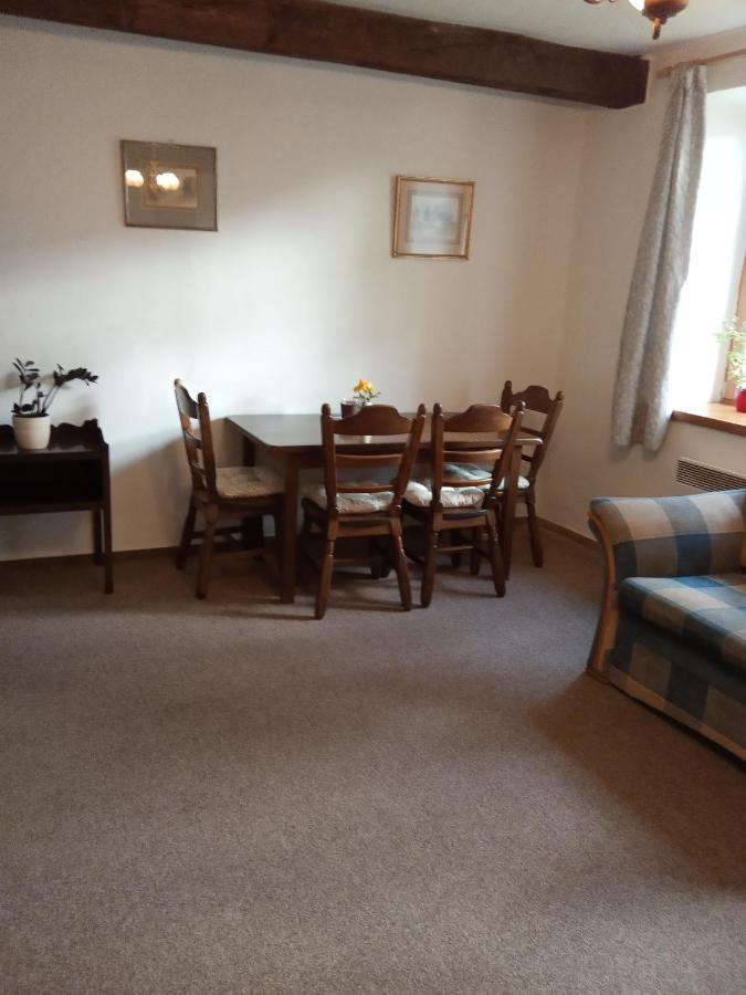 Appartement Apartman Mírkovice Extérieur photo
